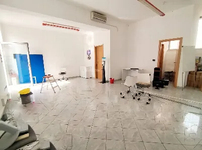 Ufficio in vendita a San Benedetto del Tro... - foto 1
