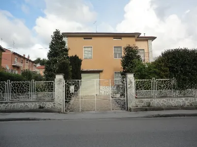 Villa in vendita a Jesi - foto 1