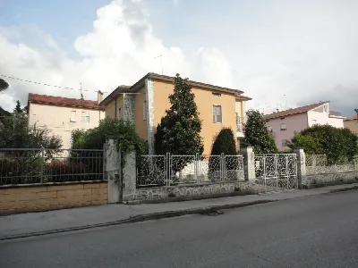 Villa in vendita a Jesi - foto 2