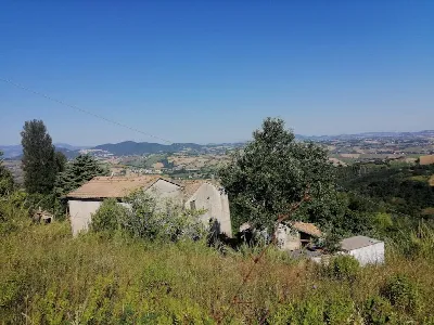 Rustico/Casale in vendita a Poggio San Mar... - foto 2