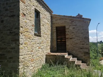 Rustico/Casale in vendita a Apiro - foto 3