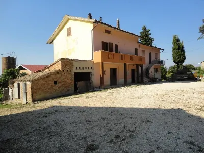 Rustico/Casale in vendita a Cingoli - foto 2