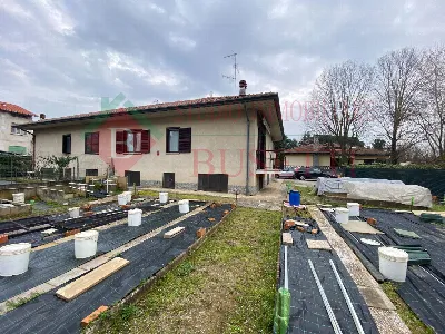 Villa in vendita a Cassano Magnago - foto 2