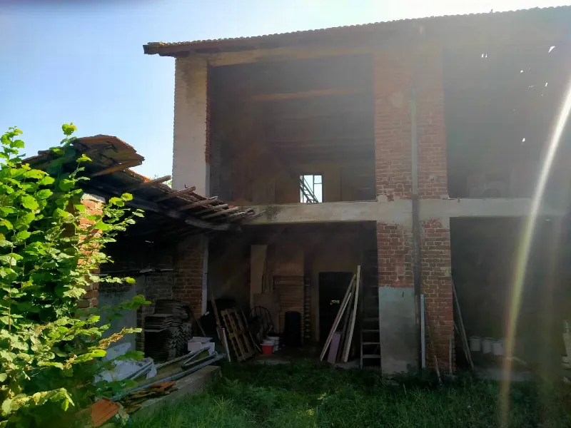 Rustico/Casale in vendita a Sumirago - foto 1