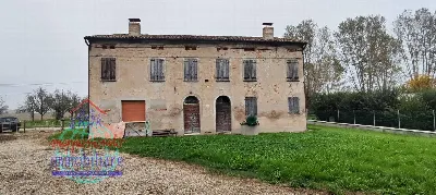 Rustico/Casale a Cento