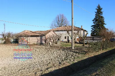 Casa Indipendente a Castello d'Argile