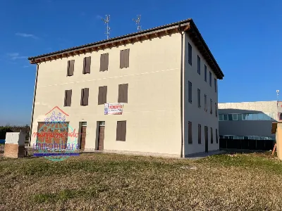 Casa Indipendente a Cento