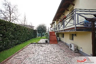 Villa in vendita a Sommacampagna - foto 2