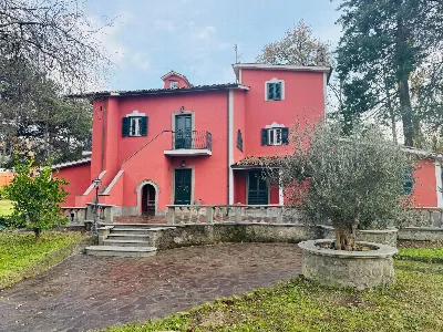 Villa a Marino