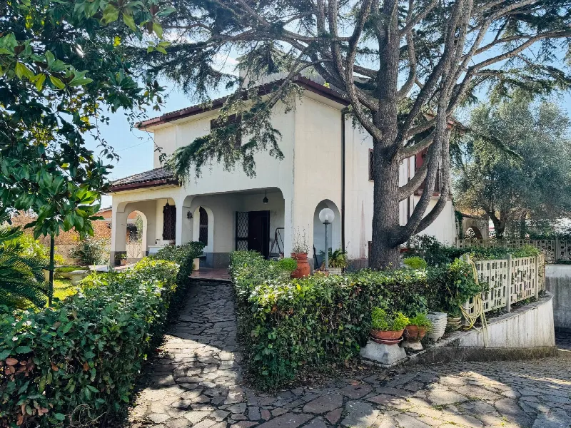 Villa in vendita a Ardea - foto 2