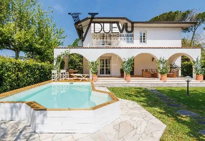 Villa in vendita a Forte dei Marmi - foto 1