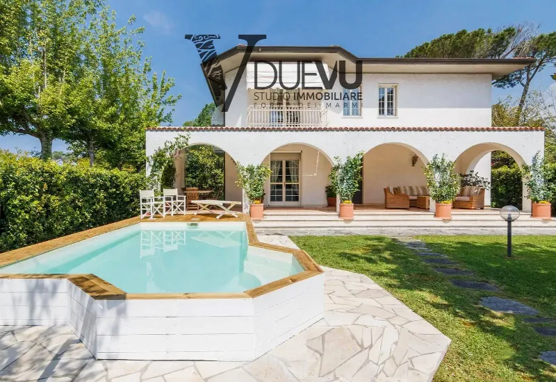 Villa in vendita a Forte dei Marmi - foto 1