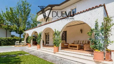 Villa in vendita a Forte dei Marmi - foto 8
