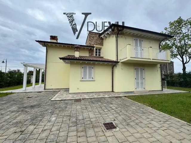 Casa Indipendente in vendita a Pietrasanta - foto 1