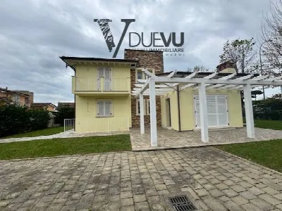 Casa Indipendente in vendita a Pietrasanta - foto 2