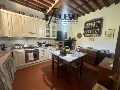 Rustico/Casale in vendita a Pietrasanta - foto 2