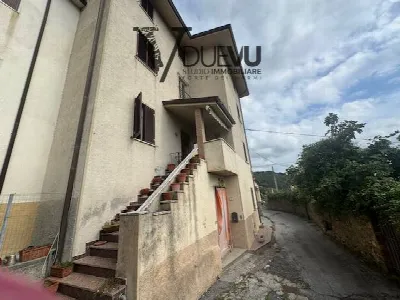 Casa Indipendente a Pietrasanta
