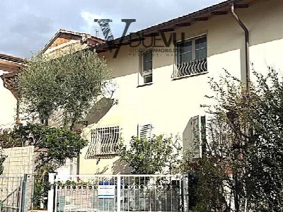 Casa Indipendente in vendita a Seravezza - foto 1