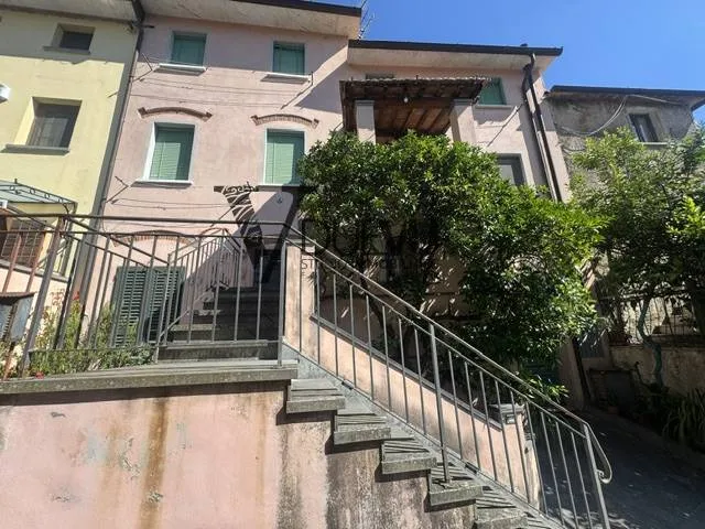 Casa Indipendente in vendita a Pietrasanta - foto 1