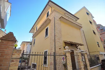 Villa in vendita a San Benedetto del Tront... - foto 7