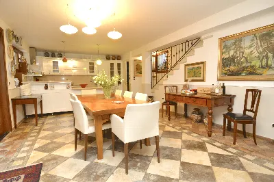 Villa in vendita a San Benedetto del Tront... - foto 9