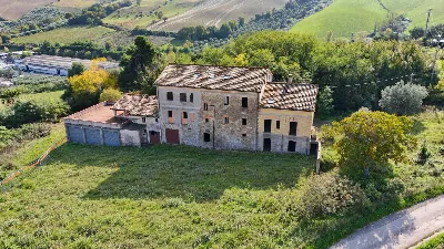 Rustico/Casale a Acquaviva Picena