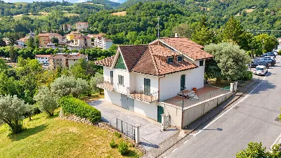 Villa in vendita a Rotella - foto 1