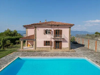 Villa in vendita a Lustra - foto 2