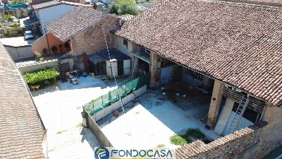 Rustico/Casale in vendita a Lograto - foto 2