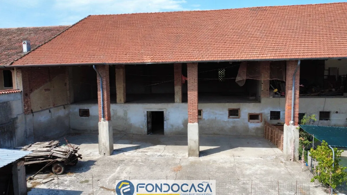 Rustico/Casale in vendita a Berlingo - foto 2