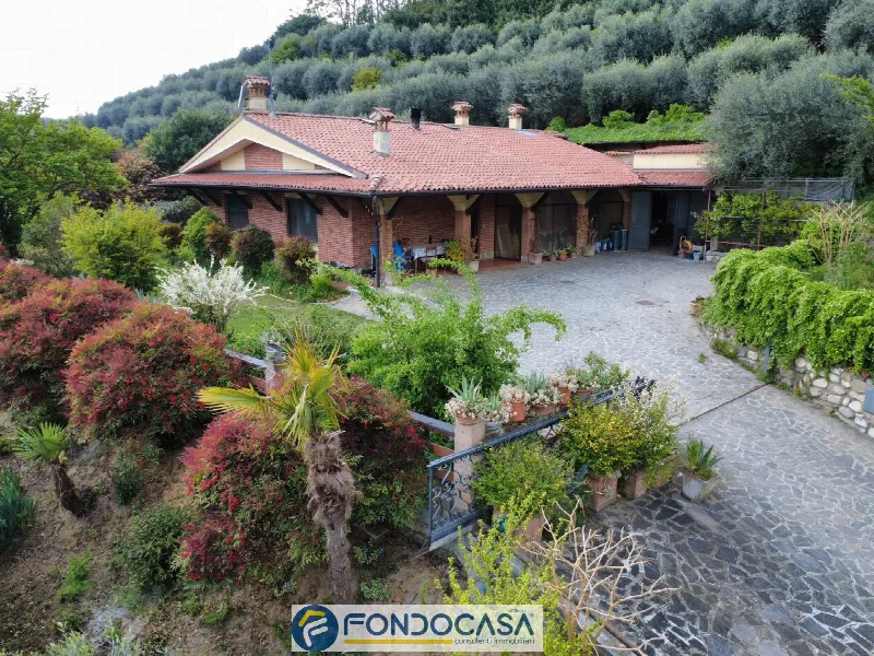 Villa in vendita a Provaglio d'Iseo - foto 1