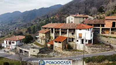 Rustico/Casale in vendita a Viadanica - foto 2