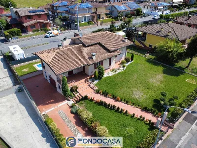 Villa in vendita a Lograto - foto 1