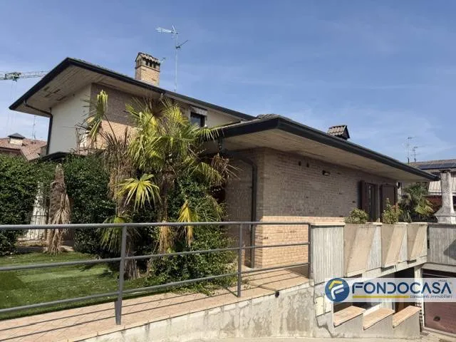 Casa Indipendente in vendita a Palazzolo sull'Oglio - foto 1