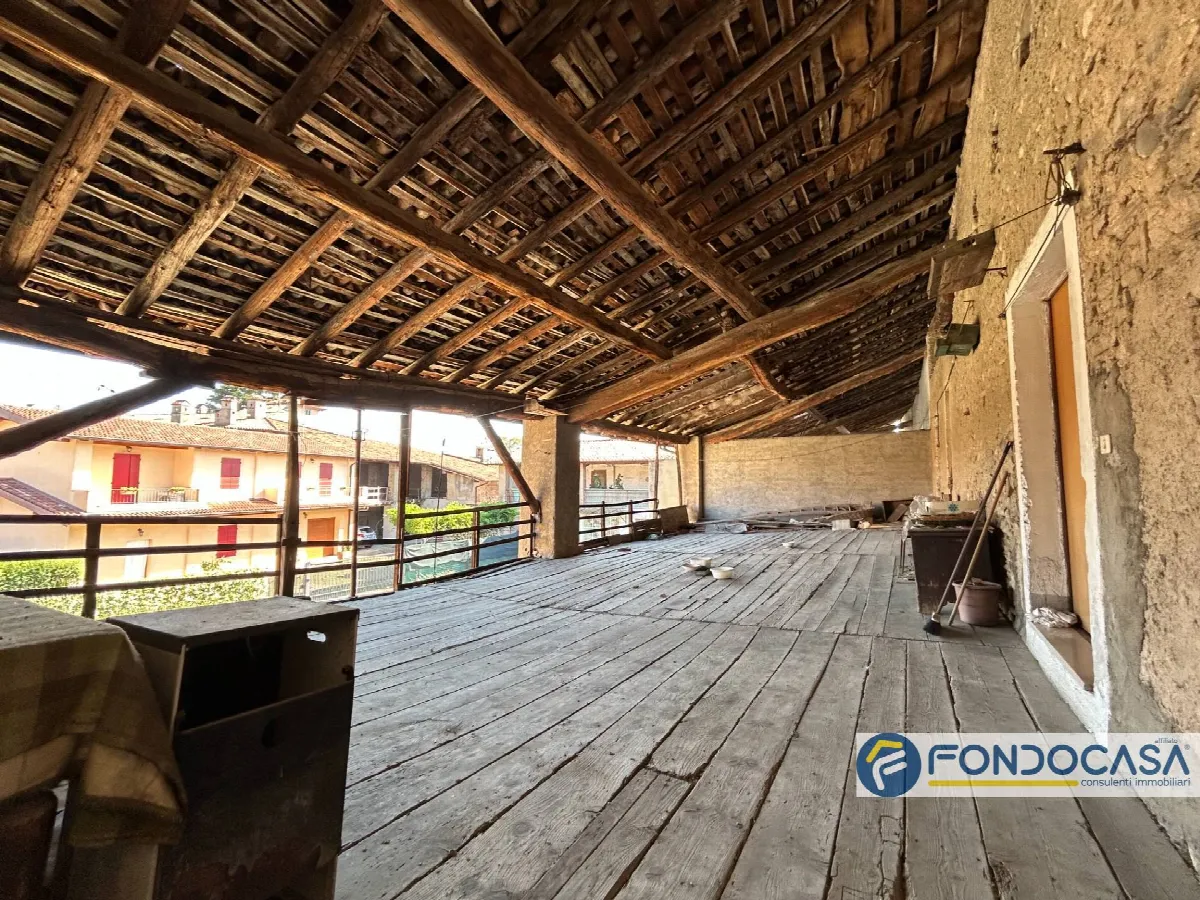 Rustico/Casale in vendita a Adro - foto 2