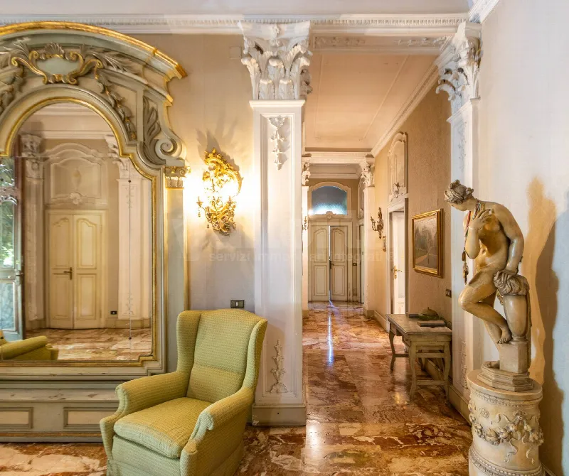 Villa in vendita a Carate Brianza - foto 1