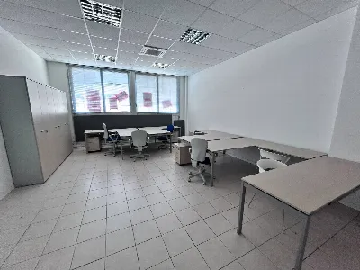 Ufficio in vendita a Civitanova Marche - foto 2
