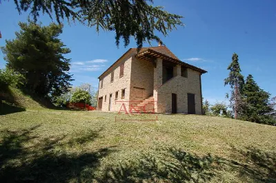 Rustico/Casale in vendita ad Amandola - foto 1