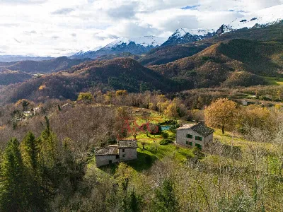 Rustico/Casale in vendita ad Amandola - foto 3