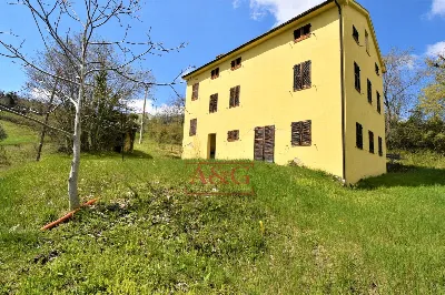 Rustico/Casale in vendita a Montefalcone A... - foto 1