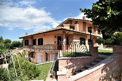 Villa in vendita a Amandola - foto 2