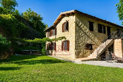 Rustico/Casale in vendita a Venarotta - foto 2