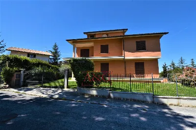 Villa in vendita a Falerone - foto 1