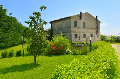 Rustico/Casale in vendita a Recanati - foto 2