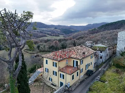 Villa in vendita a Montefortino - foto 4