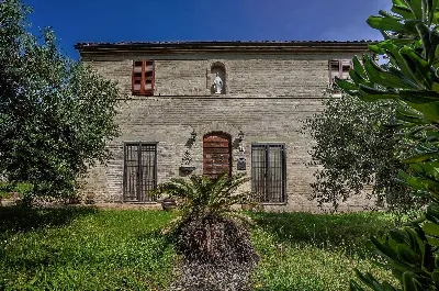 Rustico/Casale in vendita ad Altidona - foto 7