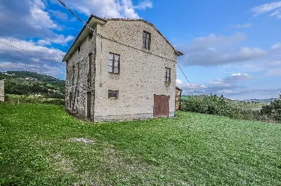 Rustico/Casale in vendita a Montelparo - foto 2