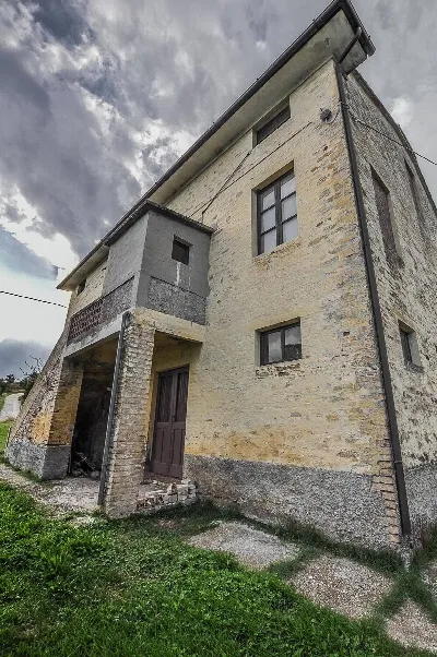 Rustico/Casale in vendita a Montelparo - foto 9