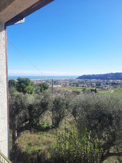 Rustico/Casale in vendita ad Altidona - foto 3