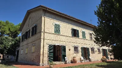 Rustico/Casale in vendita ad Altidona - foto 2